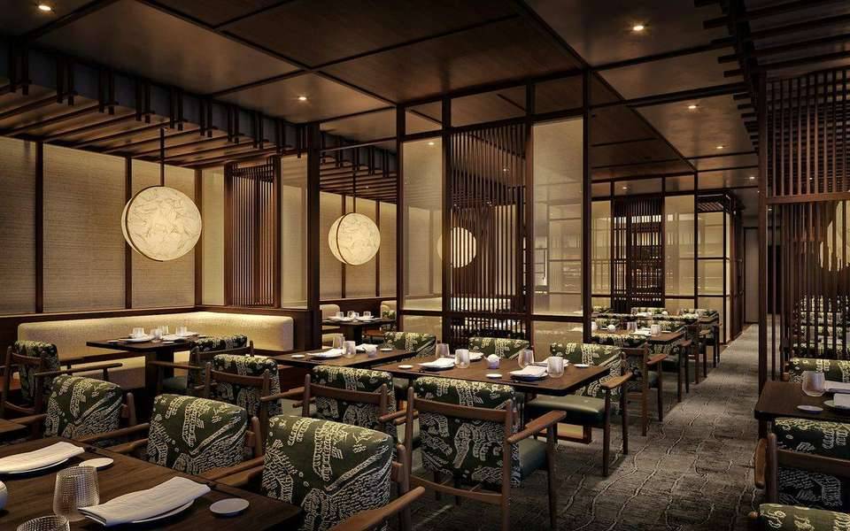 Crystal Cruises world-class dining — specialty restaurants at sea